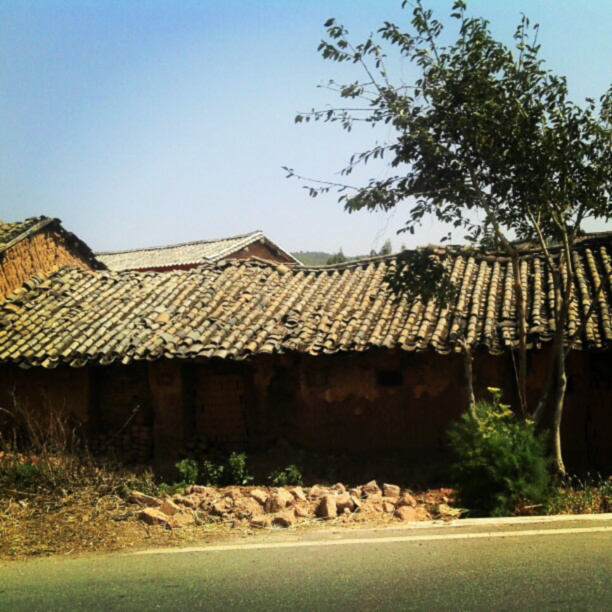 /images/berlin-wall/1.jpg /images/berlin-wall/1.jpg